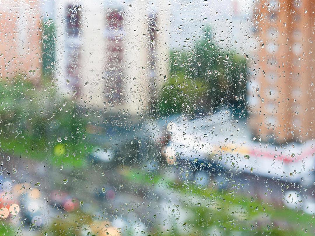 Fen&ecirc;tre grande ouverte pour a&eacute;rer une pi&egrave;ce